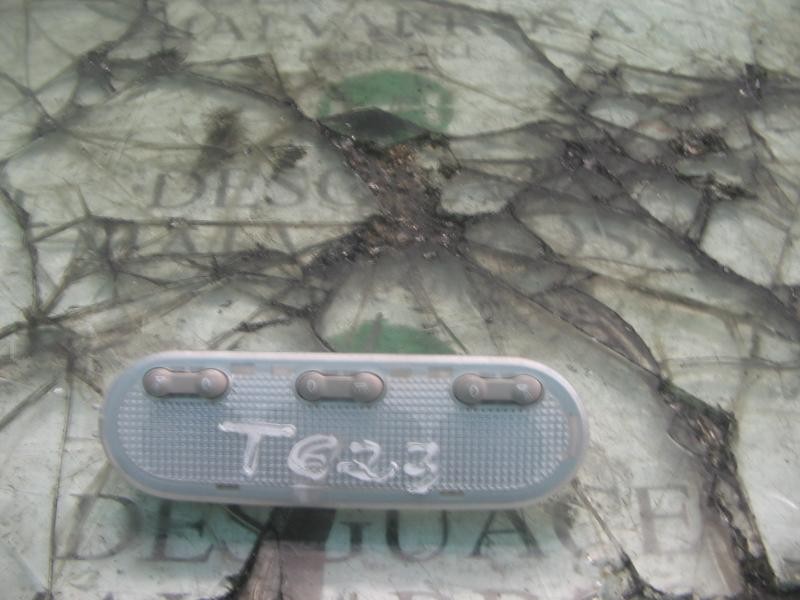 Recambio de piloto interior para renault megane ii berlina 5p confort dynamique referencia OEM IAM   