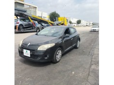 renault megane iii berlina 5 p del año 2009