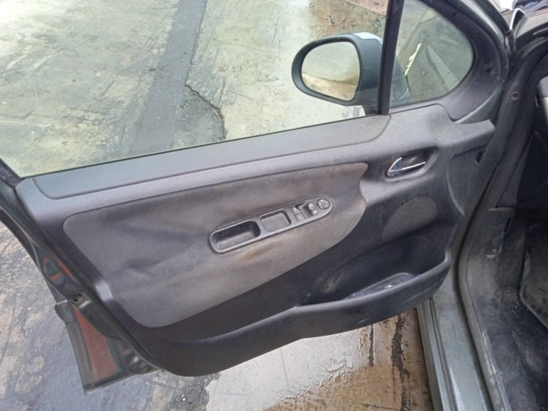 peugeot 207 del año 2007