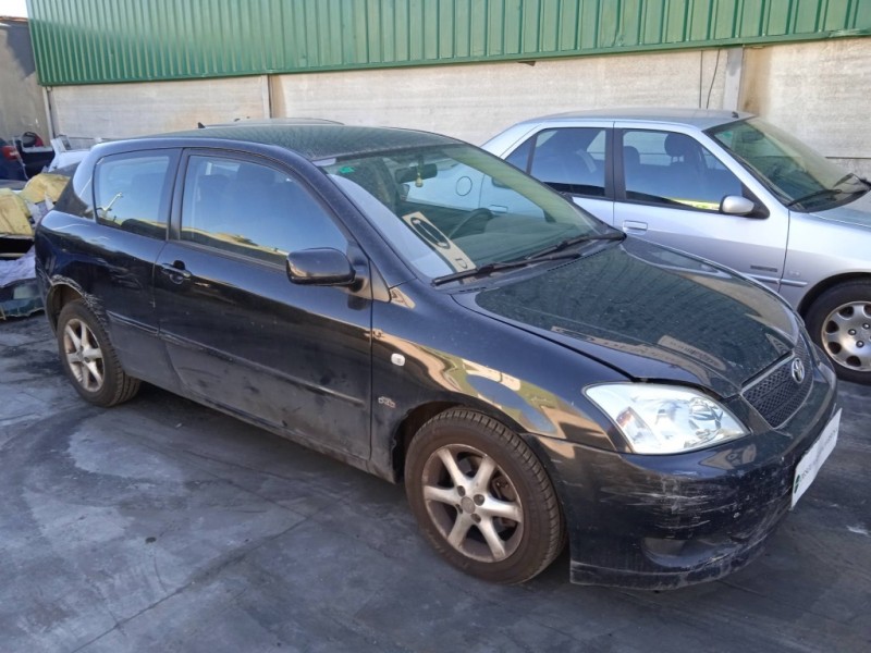 toyota corolla (e12) del año 2004