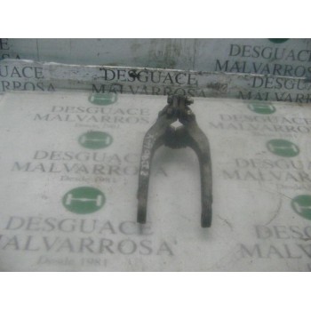 SOPORTE BRAZO SUSPENSION DELANTERO IZQUIERDO 