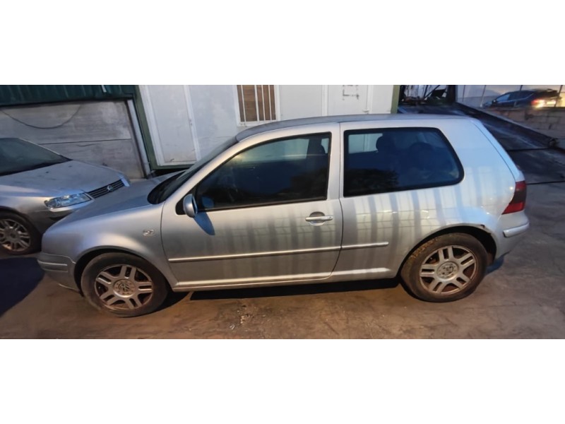 volkswagen golf iv berlina (1j1) del año 2001