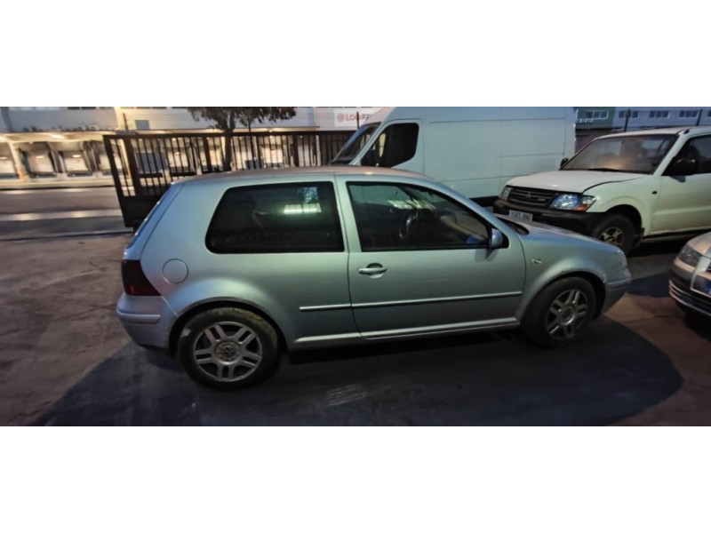 volkswagen golf iv berlina (1j1) del año 2001