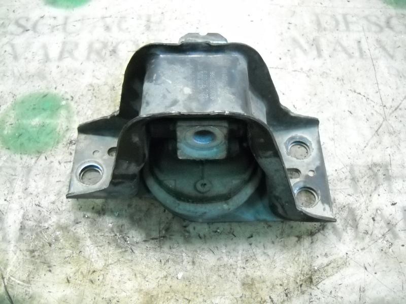 Recambio de soporte motor derecho para nissan micra (k12e) acenta referencia OEM IAM   
