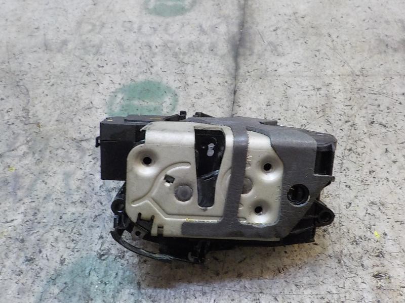 Recambio de cerradura puerta delantera derecha para ford fiesta (ccn) trend referencia OEM IAM   