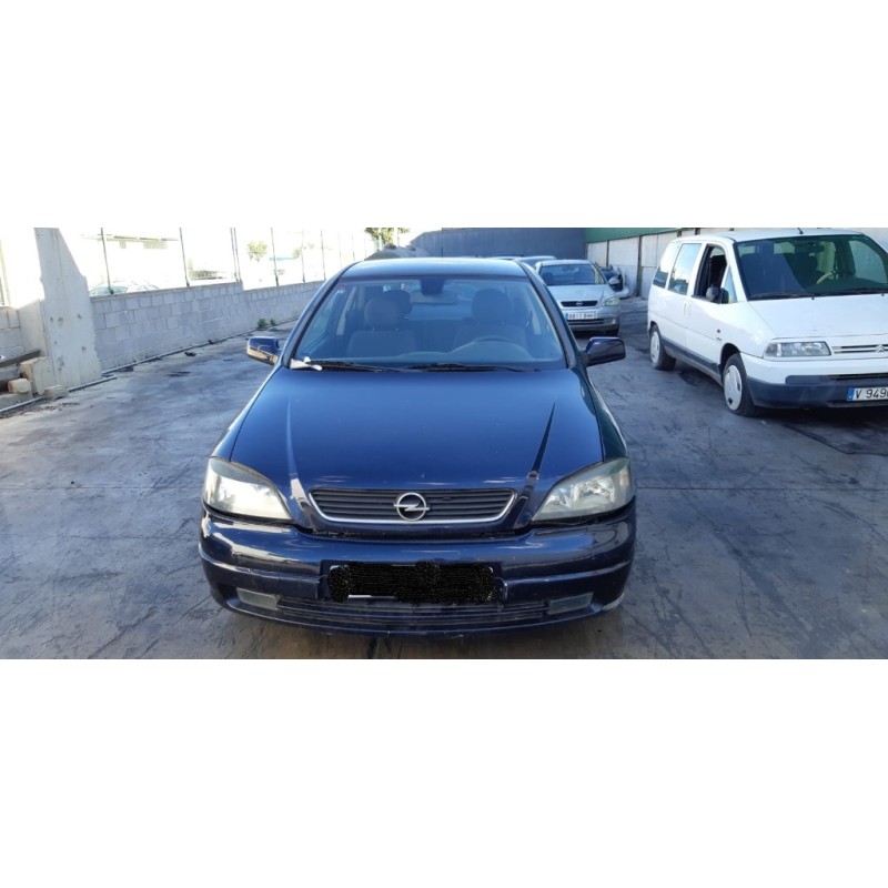 opel astra g berlina del año 2004