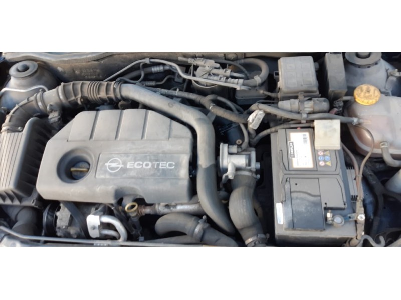 opel astra g berlina del año 2004