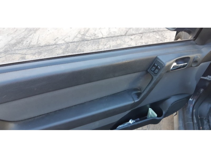 opel astra g berlina del año 2004