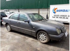 mercedes-benz clase e (w210) berlina diesel del año 2003 2