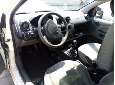 ford fiesta (cbk) del año 2003 2