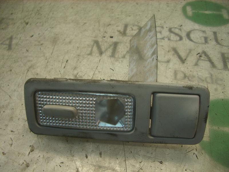 Recambio de piloto interior para peugeot 307 break / sw (s1) break xs referencia OEM IAM   