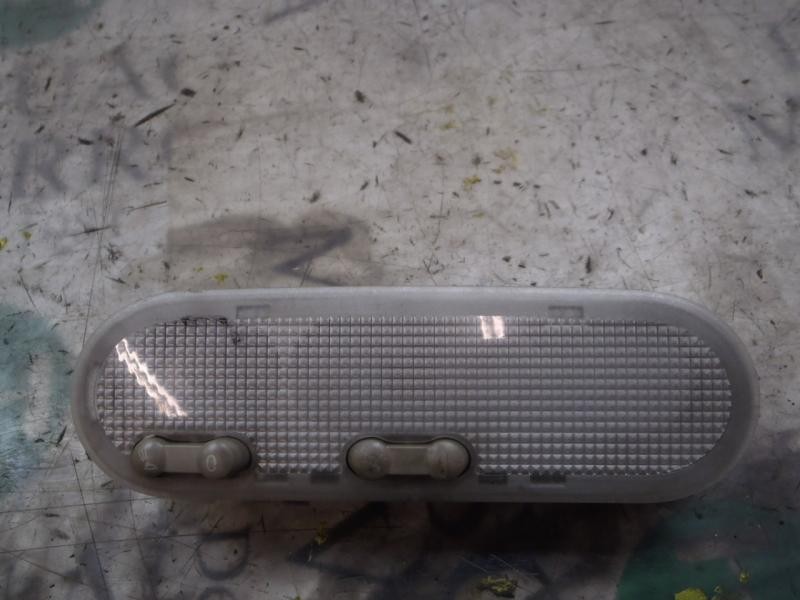 Recambio de piloto interior para renault modus dynamique referencia OEM IAM 8200073231  