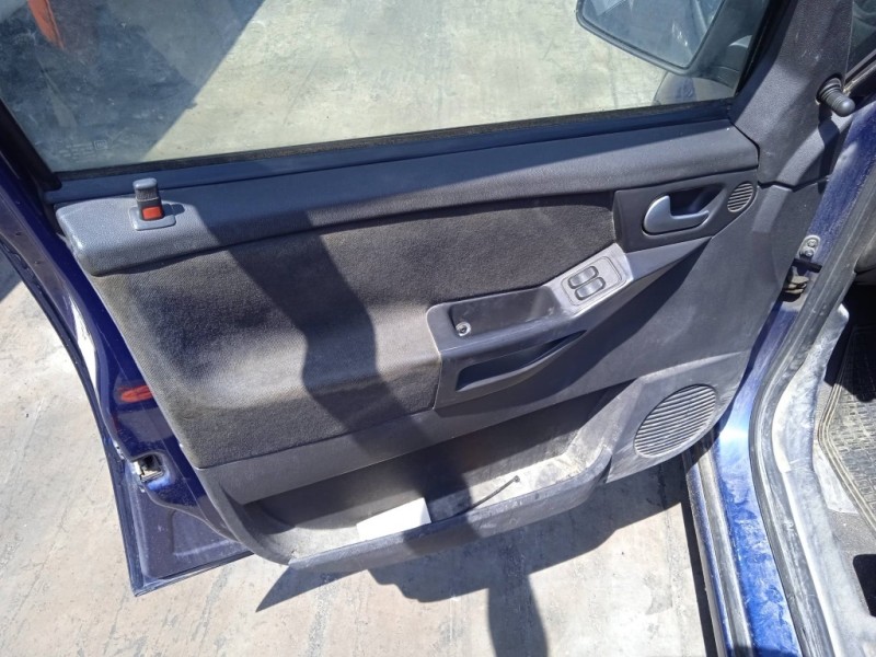 opel meriva del año 2005