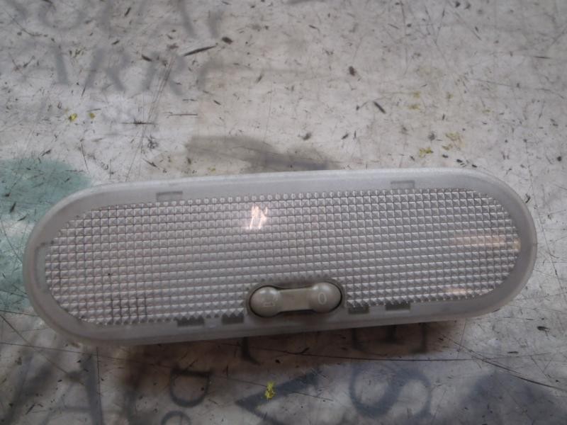 Recambio de piloto interior para renault modus dynamique referencia OEM IAM 8200074362  