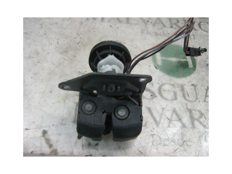 Recambio de cerradura maletero / porton para fiat punto berlina (188) 1.9 diesel eco referencia OEM IAM 46811217  