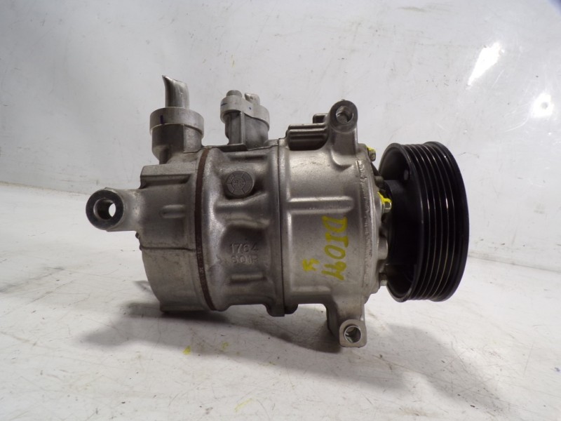 Recambio de compresor aire acondicionado para volkswagen golf vii lim. (bq1) 1.6 tdi referencia OEM IAM 5Q0816803D 5Q0816803F 
