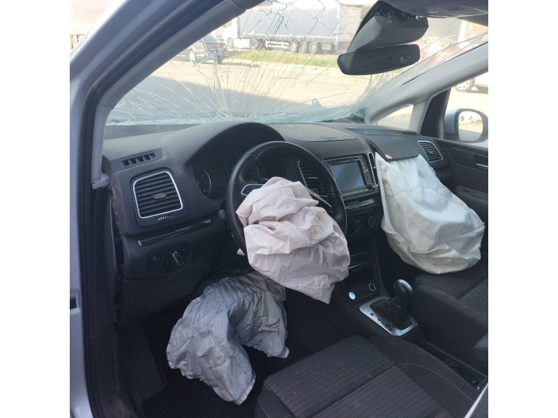 seat alhambra (711) del año 2015