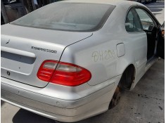 mercedes-benz clase clk (w208) coupe del año 2000