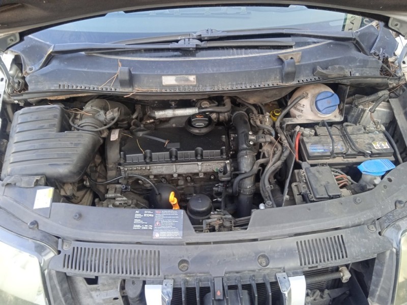 seat alhambra (7v9) del año 2005