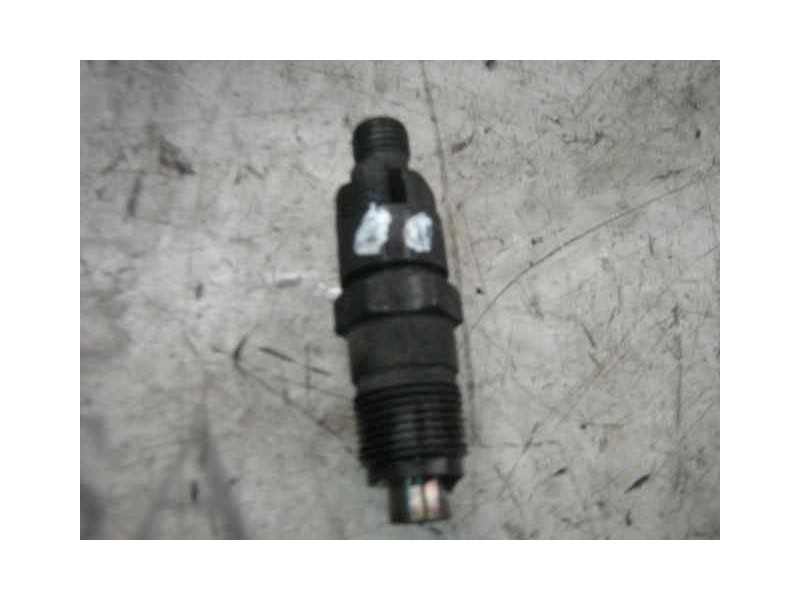 Recambio de inyector para nissan trade 100 referencia OEM IAM   