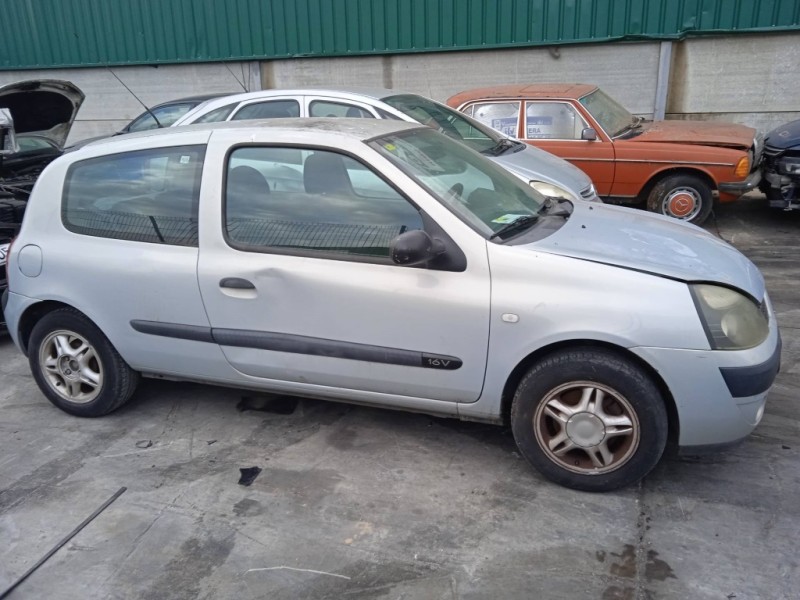 renault clio ii fase ii (b/cb0) del año 2003