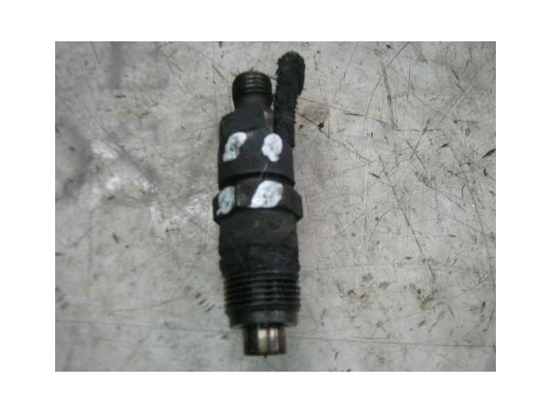 Recambio de inyector para nissan trade 100 referencia OEM IAM   