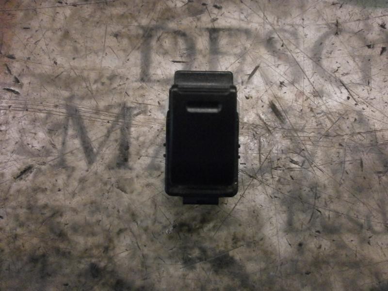 Recambio de mando elevalunas trasero izquierdo para toyota rav 4 (a2) 2.0 sol 44x (2003) referencia OEM IAM 8481012080  