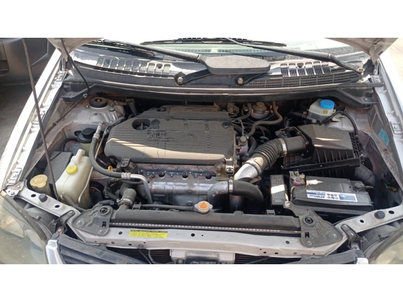 nissan almera tino (v10m) del año 2003