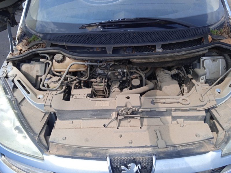 peugeot 807 del año 2005