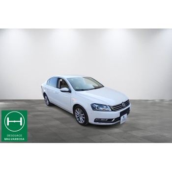 VOLKSWAGEN PASSAT B7 (362)