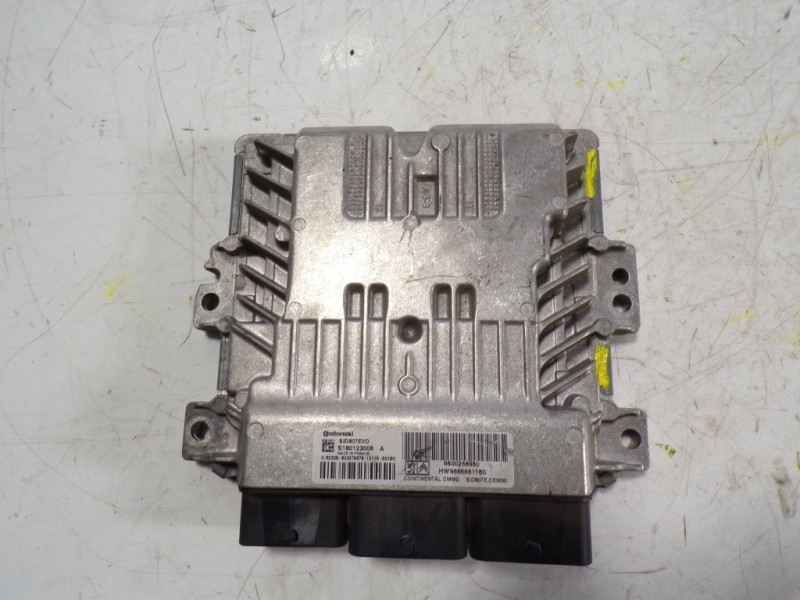 Recambio de centralita motor uce para citroën c4 grand picasso tonic referencia OEM IAM 1609734080 9800268980 