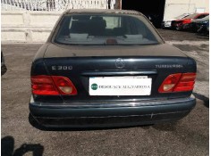 mercedes-benz clase e (w210) berlina diesel del año 1997 2