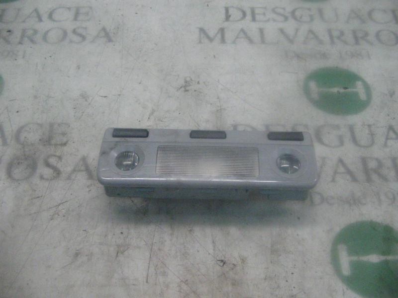 Recambio de piloto interior para bmw serie 5 berlina (e39) 525tds referencia OEM IAM 63318360106  