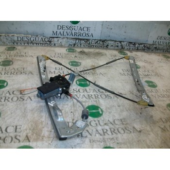 ELEVALUNAS DELANTERO DERECHO 