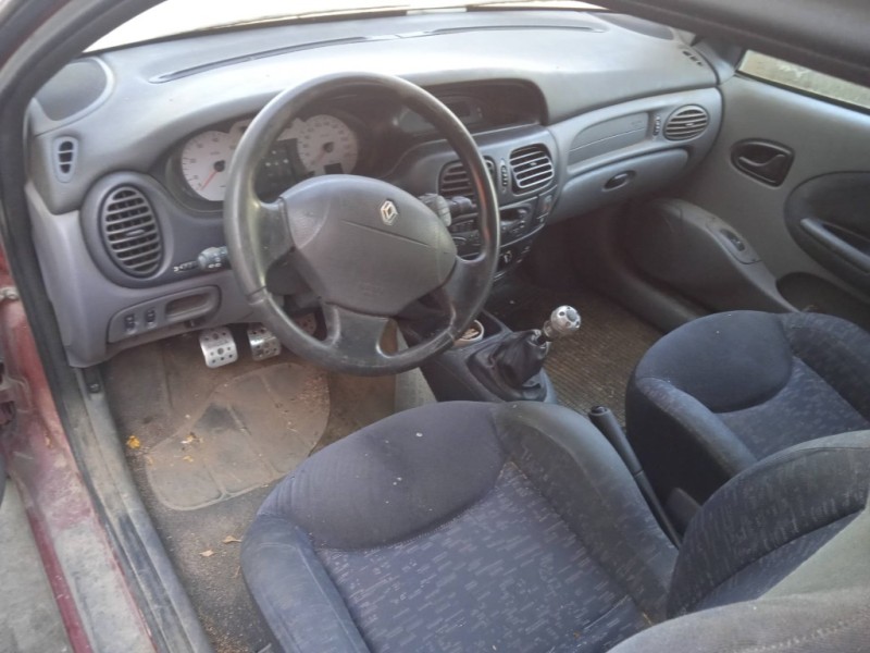 renault megane i coupe fase 2 (da..) del año 1999