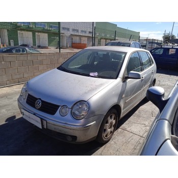 VOLKSWAGEN POLO (9N1)