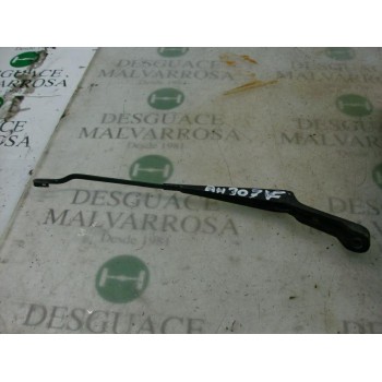 BRAZO LIMPIA DELANTERO DERECHO 