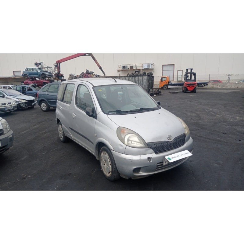 toyota yaris verso (ncp2/nlp2) del año 2000