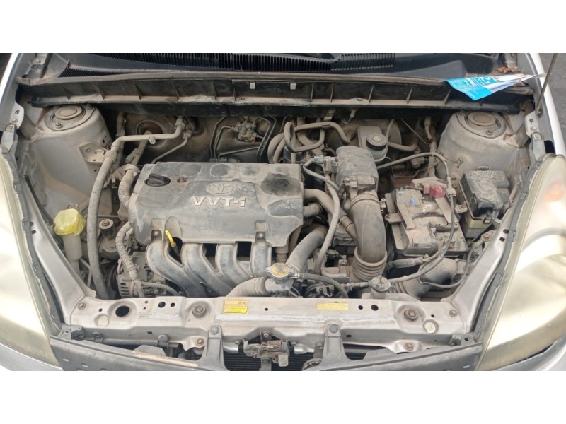 toyota yaris verso (ncp2/nlp2) del año 2000