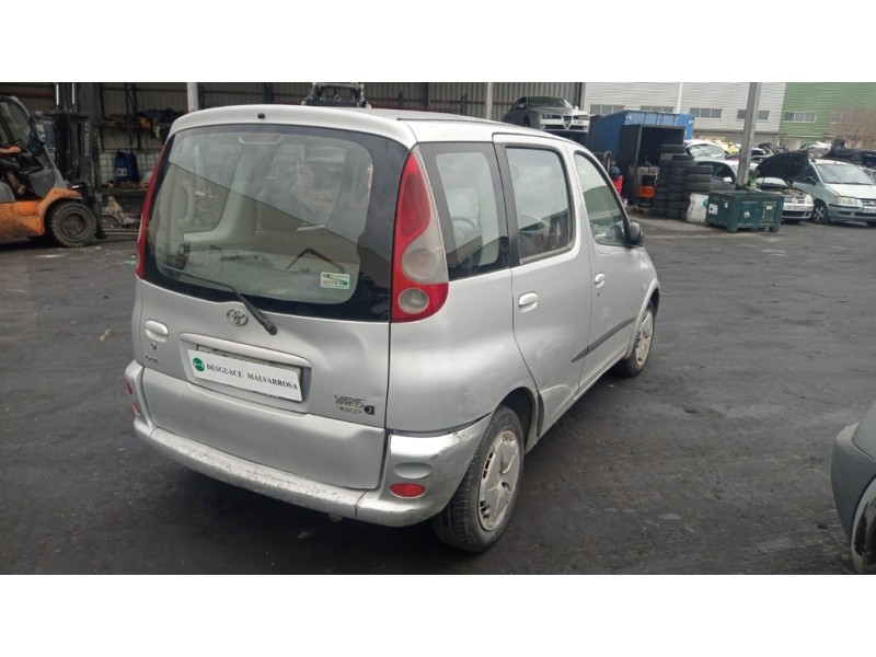 toyota yaris verso (ncp2/nlp2) del año 2000