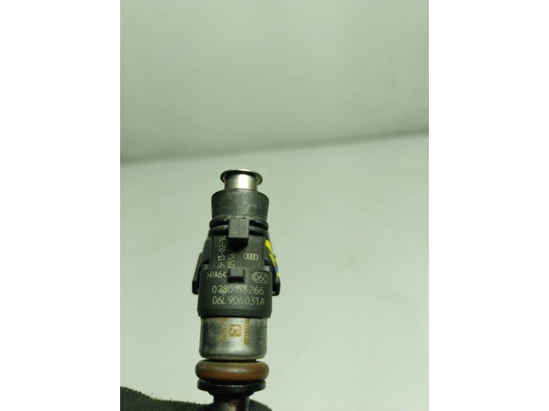 Recambio de inyector para audi a5 coupe (8t) 1.8 16v tfsi referencia OEM IAM  60L906031A 
