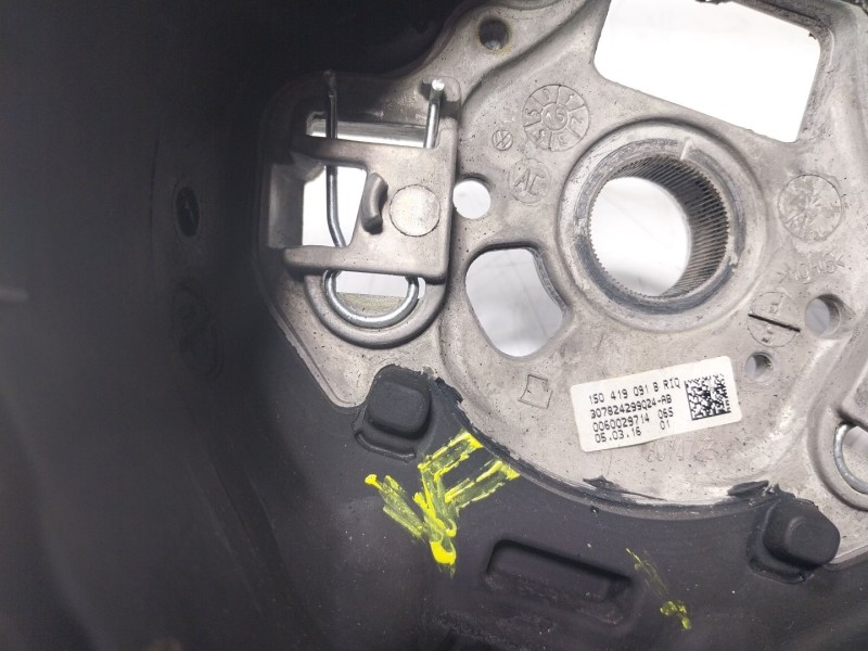 Recambio de volante para volkswagen up! (122) 1.0 referencia OEM IAM 1S0419091BRIQ  1S0419091B