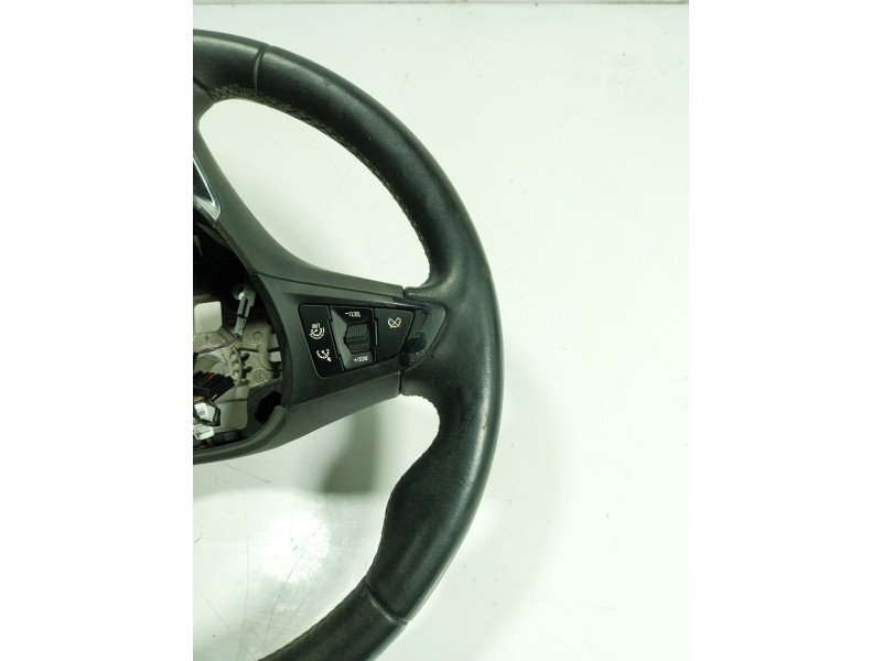 Recambio de volante para opel corsa e 1.4 referencia OEM IAM   