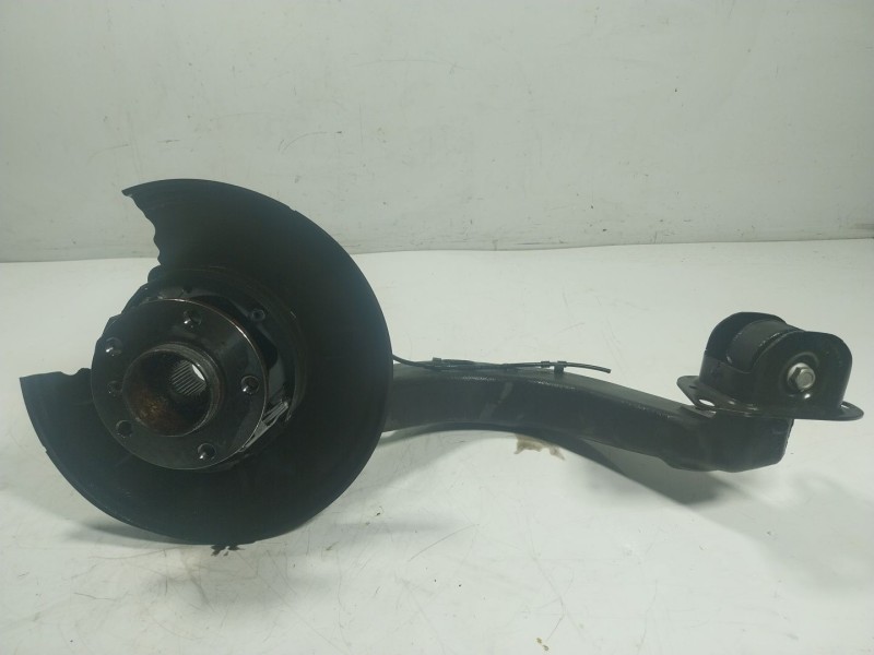 Recambio de mangueta trasera derecha para bmw x3 (e83) xdrive 20d referencia OEM IAM   