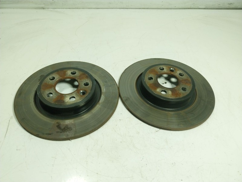 Recambio de disco freno trasero para jaguar e-pace 2.0 diesel cat referencia OEM IAM   