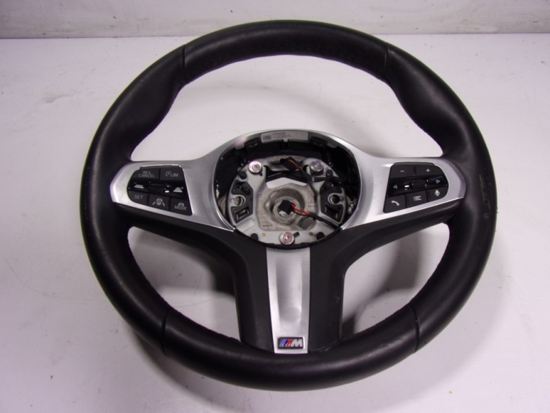 Recambio de volante para bmw ix3 referencia OEM IAM 32308094545 SW950233003 