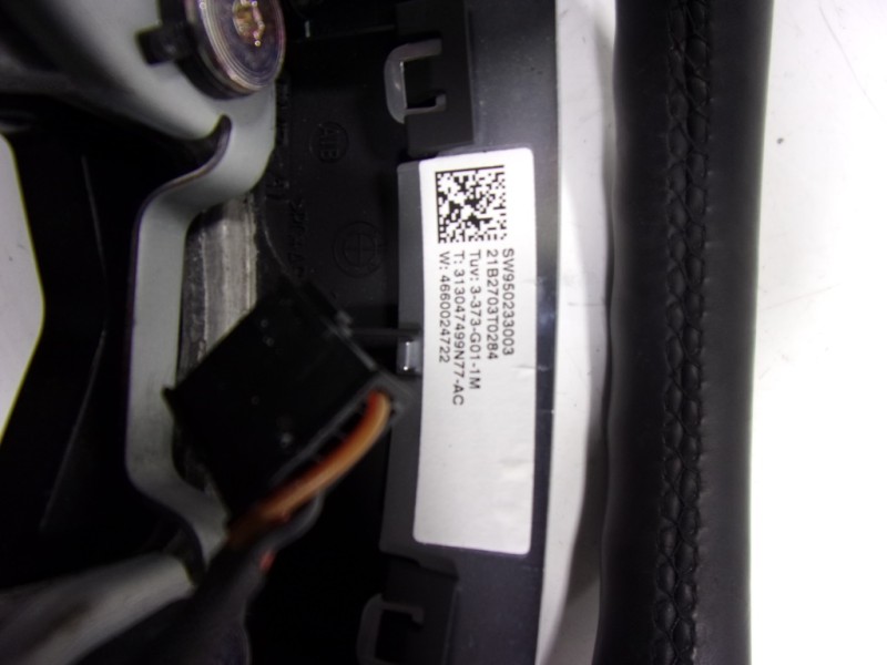 Recambio de volante para bmw ix3 referencia OEM IAM 32308094545 SW950233003 