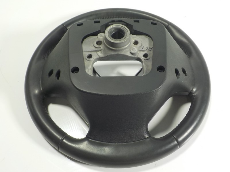 Recambio de volante para hyundai i20 1.2 16v cat referencia OEM IAM 56110C8120TRY 56110C8120TRY 