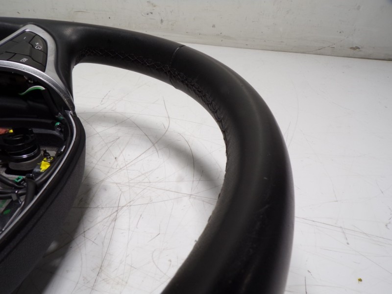 Recambio de volante para dacia duster ii comfort referencia OEM IAM 484007487R 484007487R 