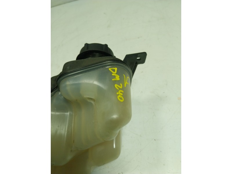 Recambio de deposito expansion para jaguar e-pace 2.0 diesel cat referencia OEM IAM   
